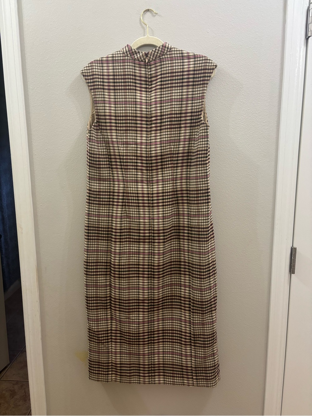 Ann Taylor Sleeveless Plaid Midi Sheath Dress in Taupe and Brown - Picture 5 of 5